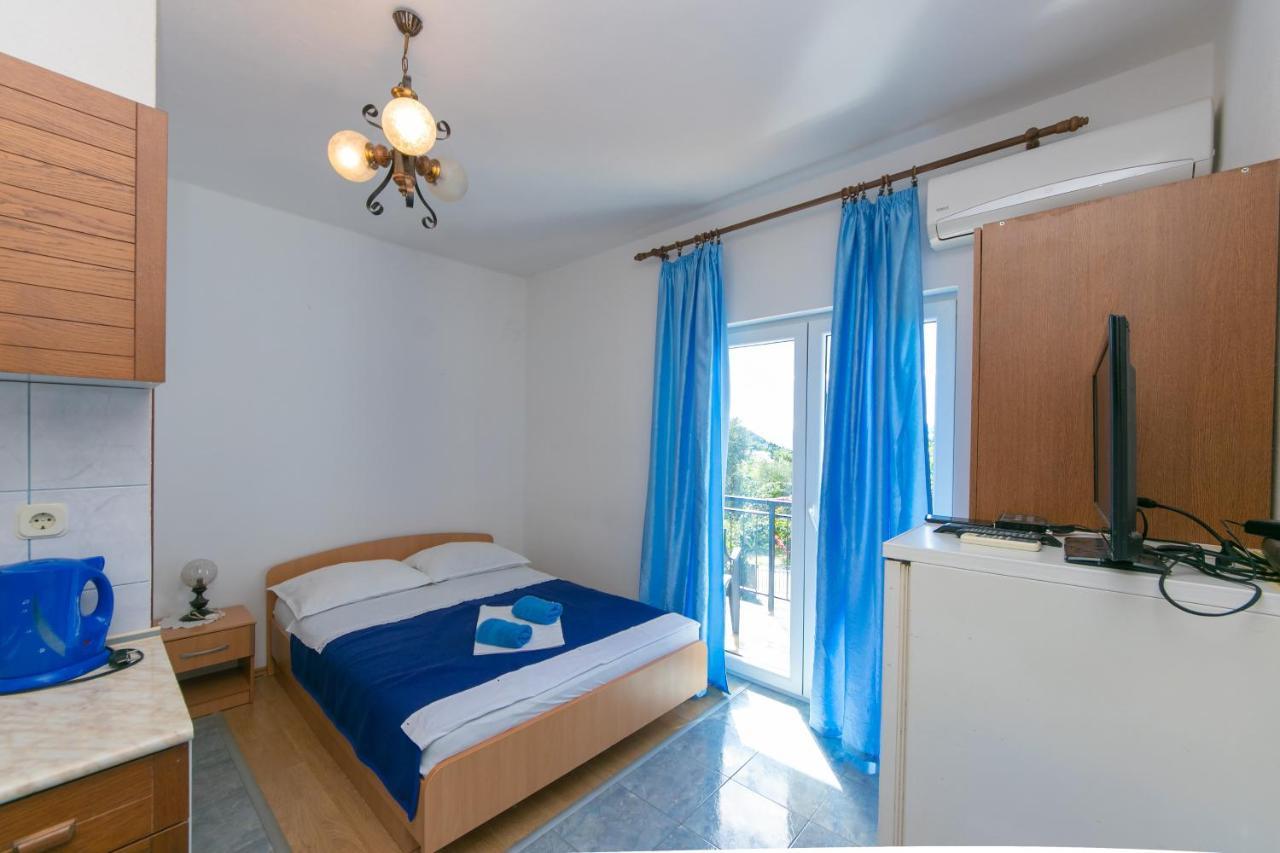 Apartments With A Parking Space Gradac, Makarska - 14708 Eksteriør billede